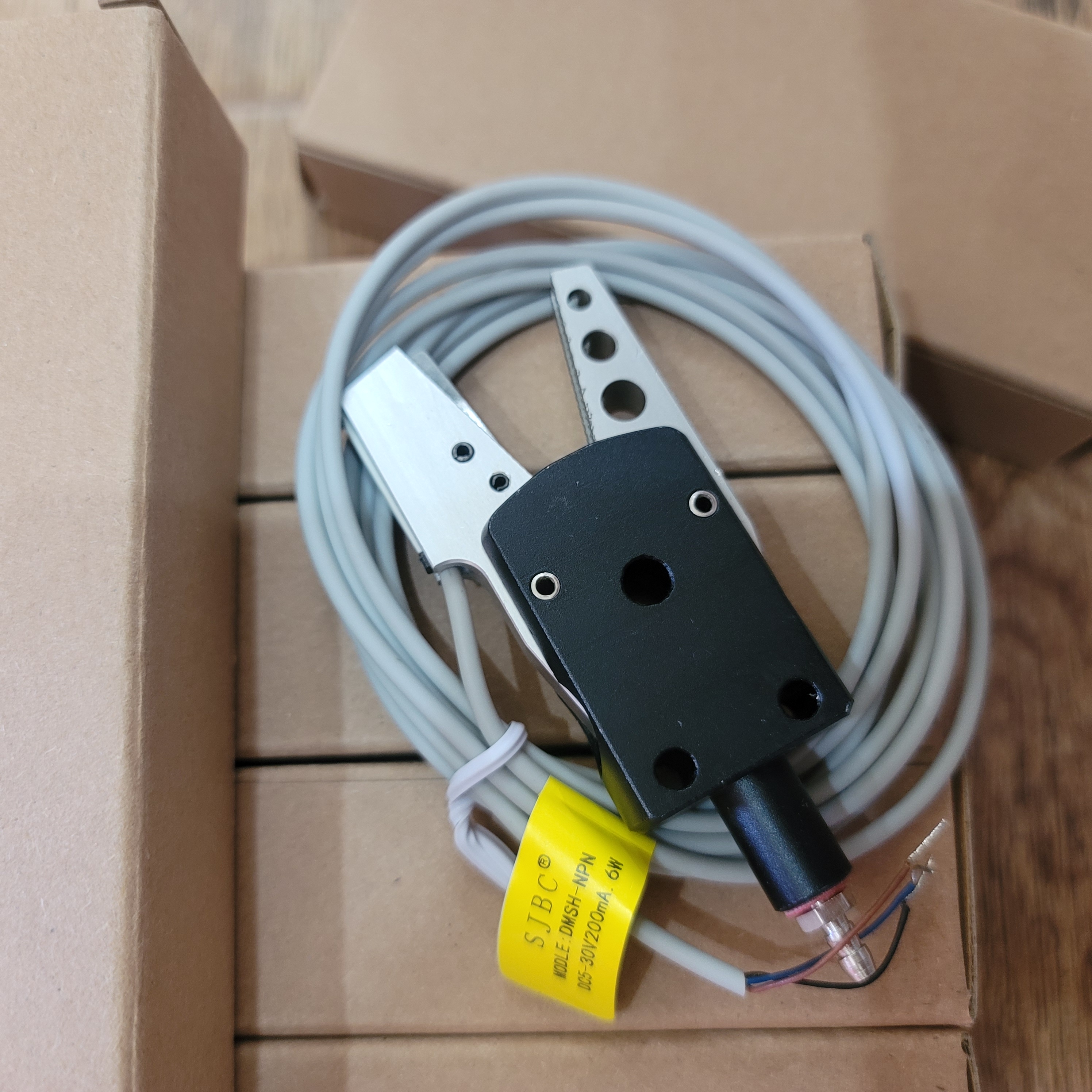 gá cb dmsh-npn 2.jpg